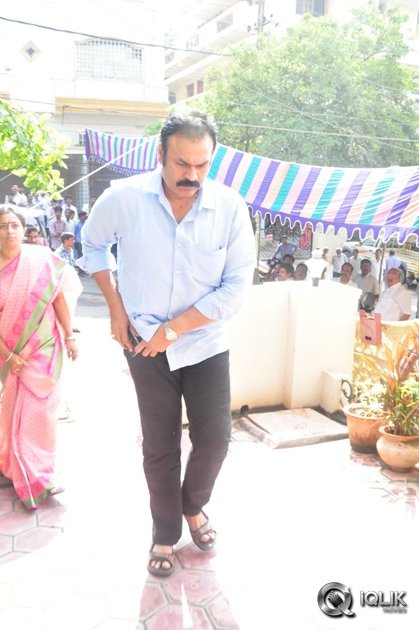 Celebrities-Pay-Homage-To-Edida-Nageswara-Rao
